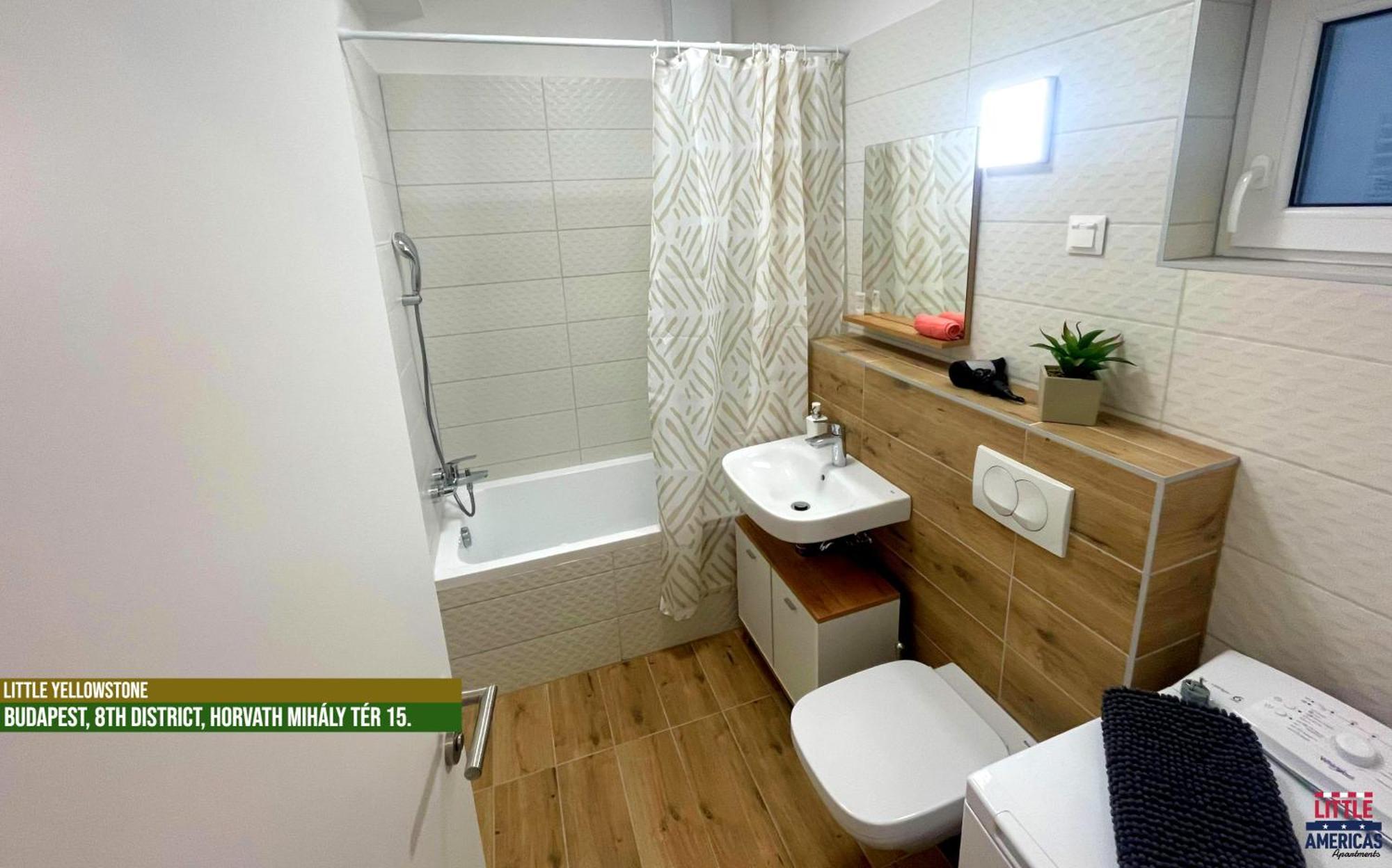 Little Americas National Parks Apartments Budapest Ngoại thất bức ảnh